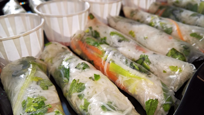 (V)Vietnamese rolls with sweet chilli sauce